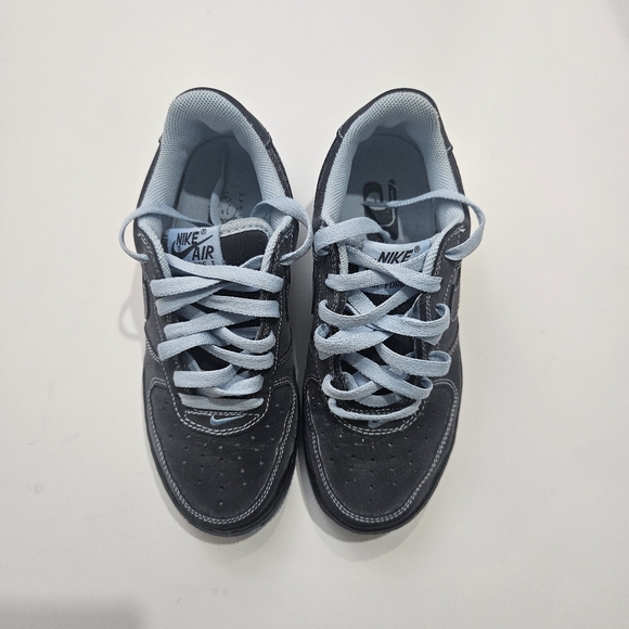 NIKE AIR FORCE ONE LOW-TOPS - Picture 1 of 10